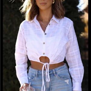 Lane 201 Promesa plaid tie front short cropped. Never worn xs